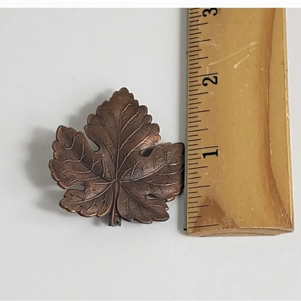 unbranded copper metal
